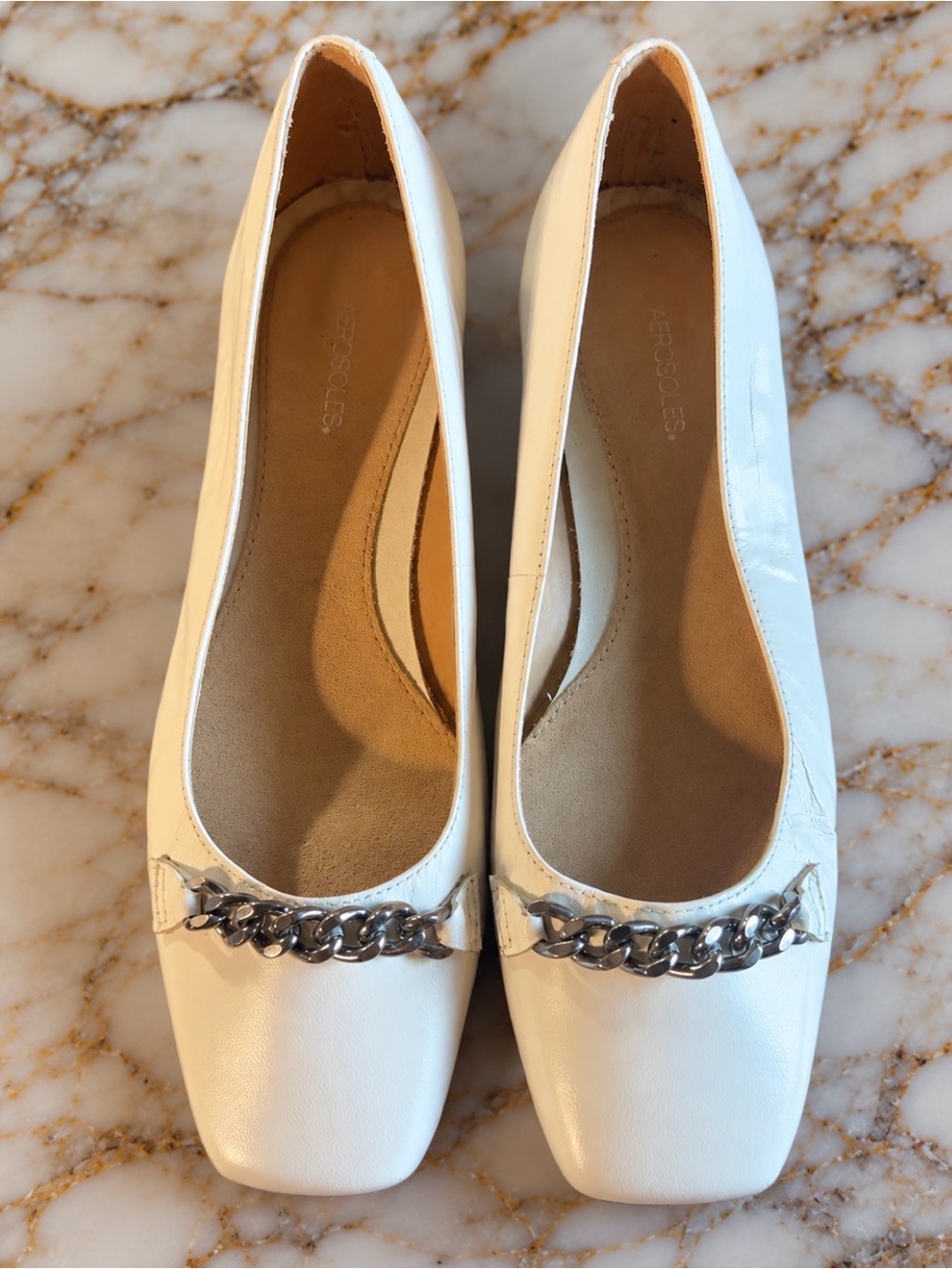 Aerosoles  Ivory Leather Chain Square Toe Flats 7M